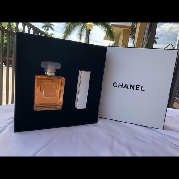 Chanel Other Coco Chanel Mademoiselle Coffret Signature Box Nwt Poshmark Chanel Other Coco Chanel Mademoiselle Coffret Signature Box Nwt Poshmark
